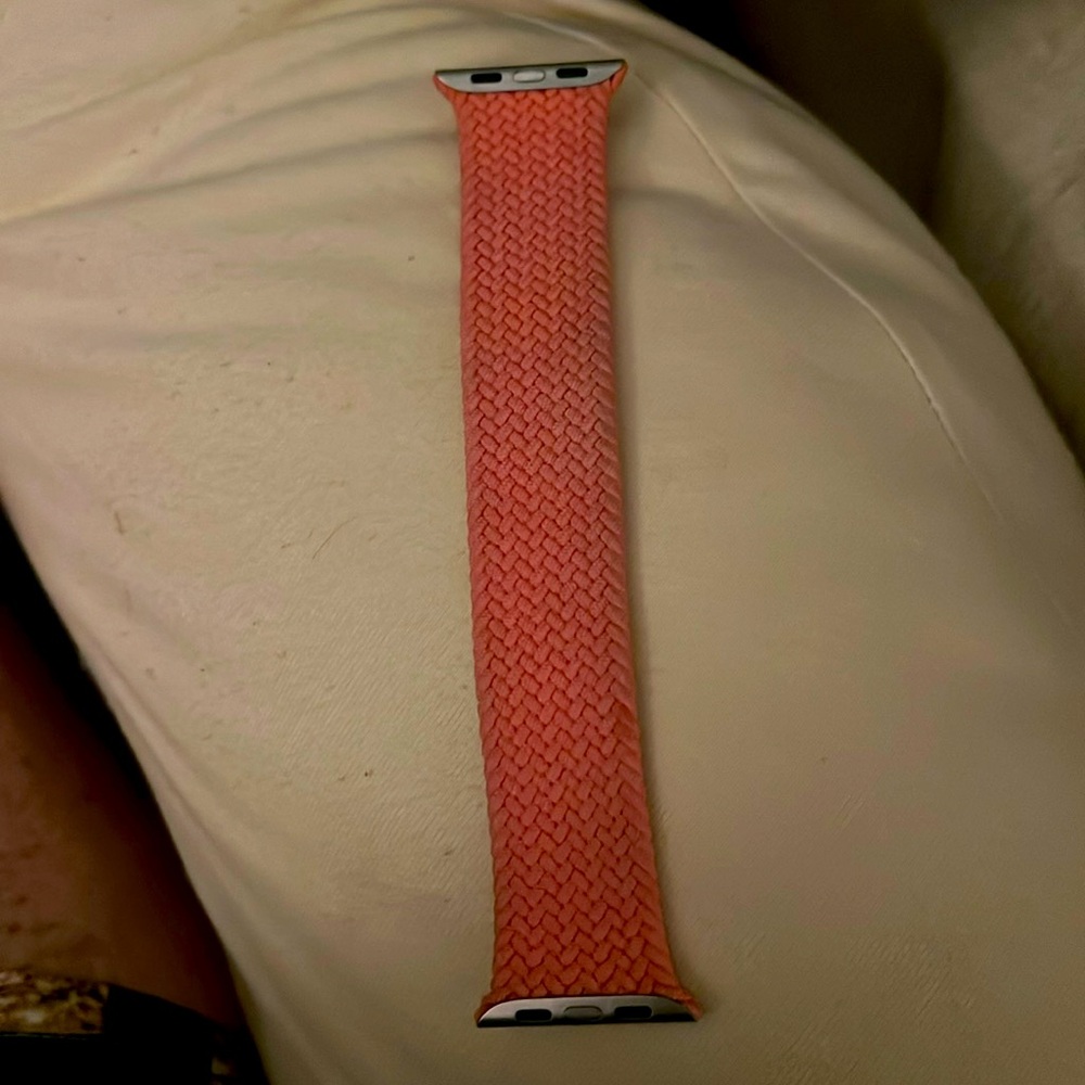 Apple woven solo loop